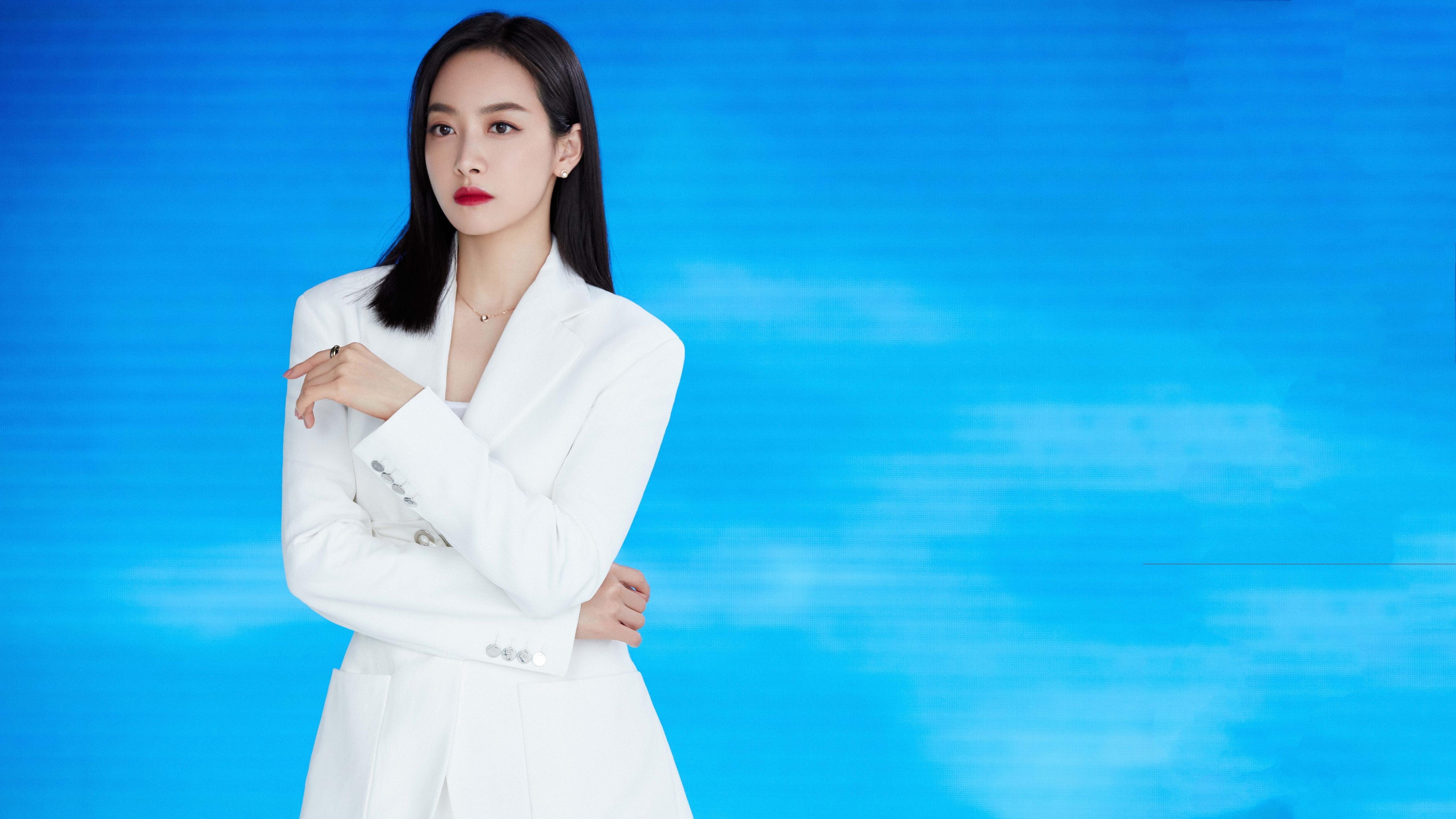 开云·体育官方网站入口-快船力克独行侠，季后赛首轮中乔治双手暴扣点燃全场，快船独行侠交手记录