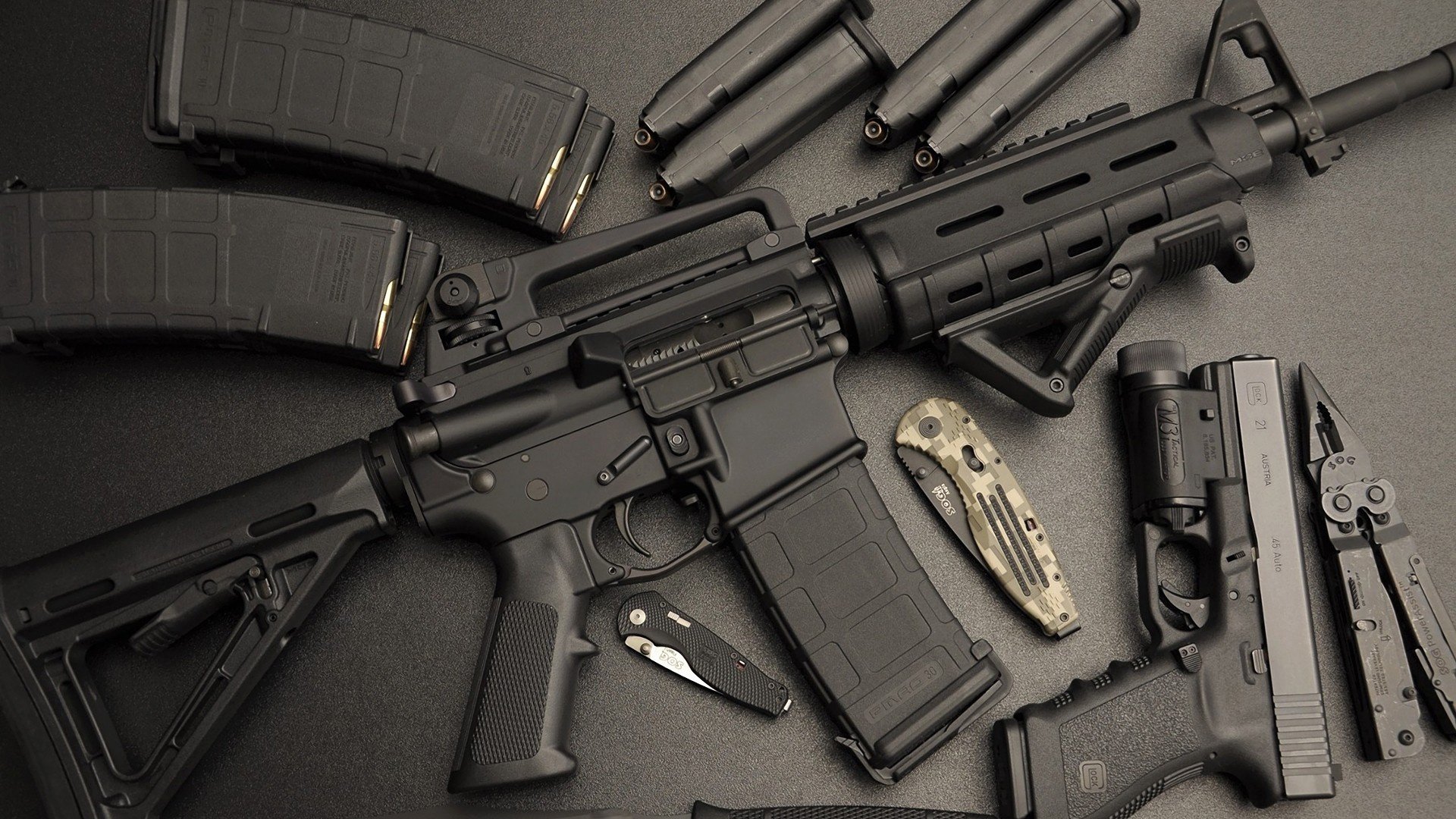 开云官方-特色足球商品在国际市场稳步扩大，推动体育产业出口，足球特色展示