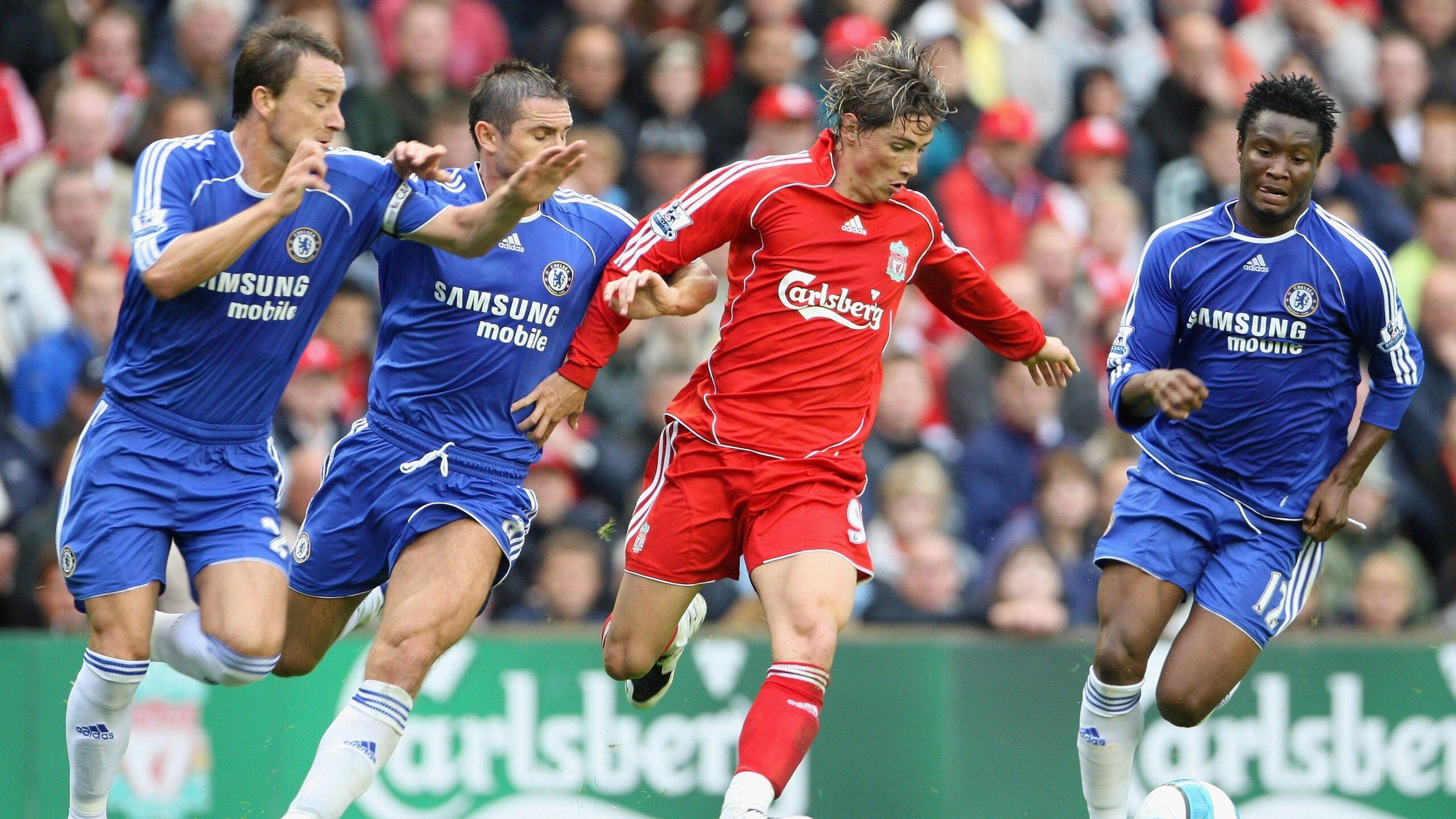 塞内加尔队门将穆斯莱拉在巴黎奥运会上展现出高水平的扑救能力